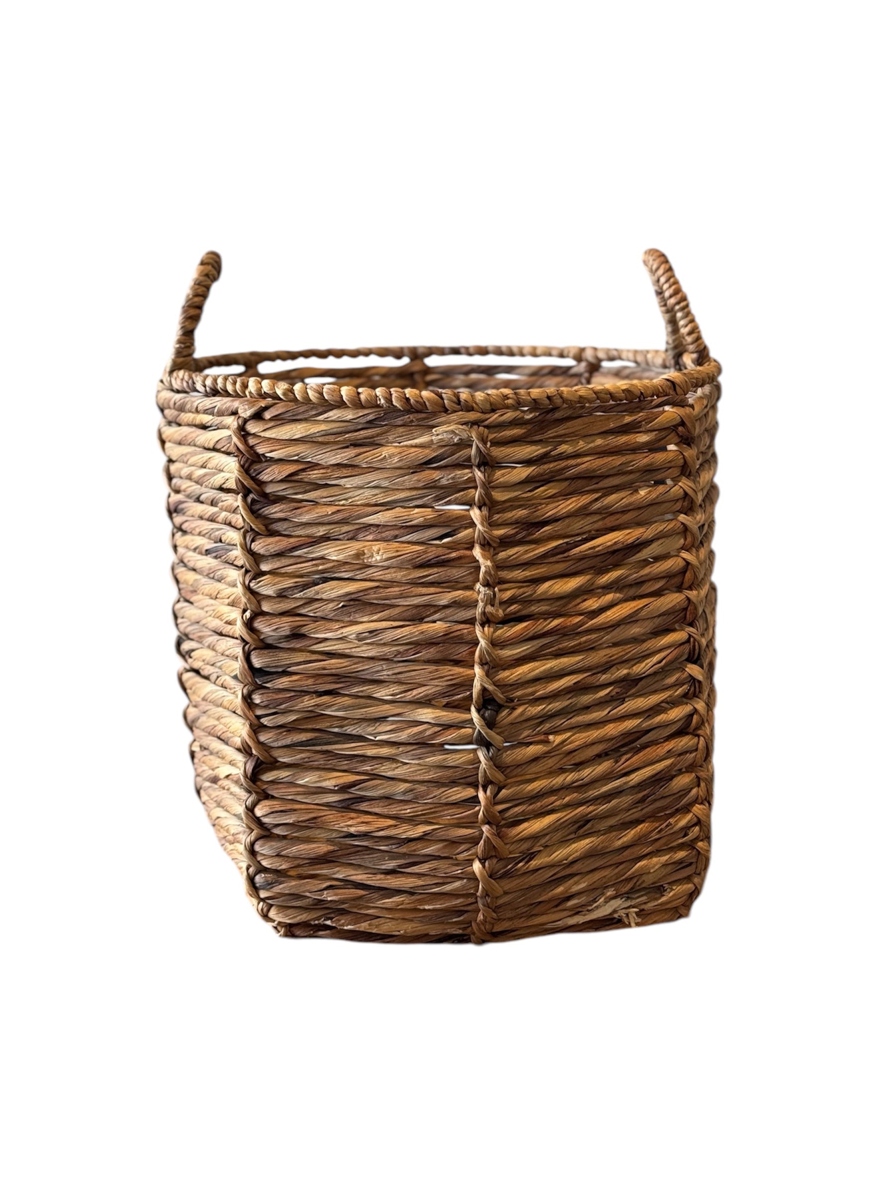 Tall ribbed basket